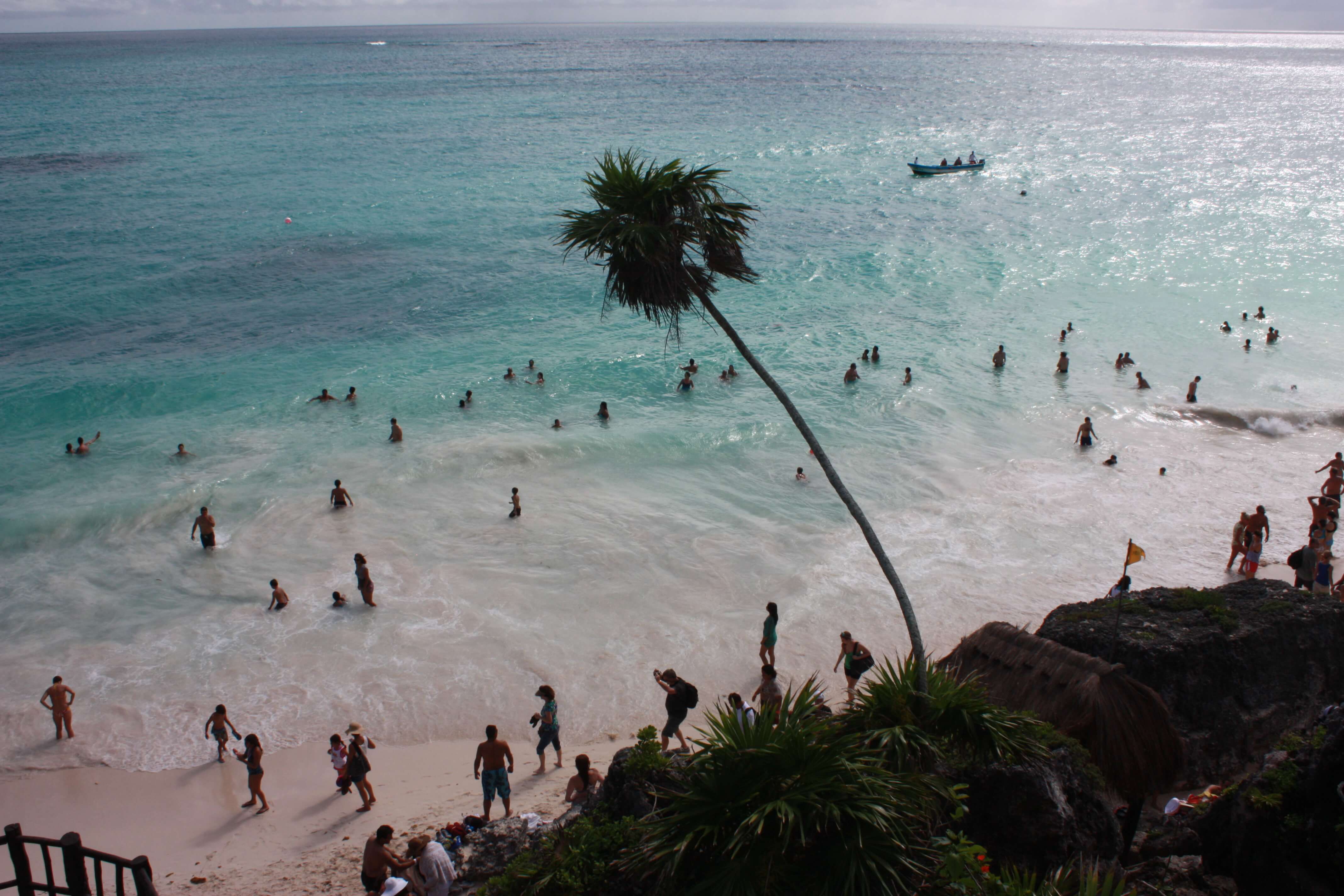Strand bei den Pyramiden von Tulum